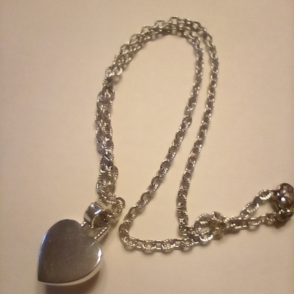 International Diamond Co. Necklace - Picture 2 of 2